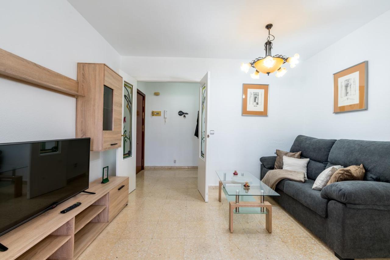 Piso 3 Dormitorios Hl Gines A 10" De Sevilla, A 20" Del Aeropuerto De Sevilla מראה חיצוני תמונה
