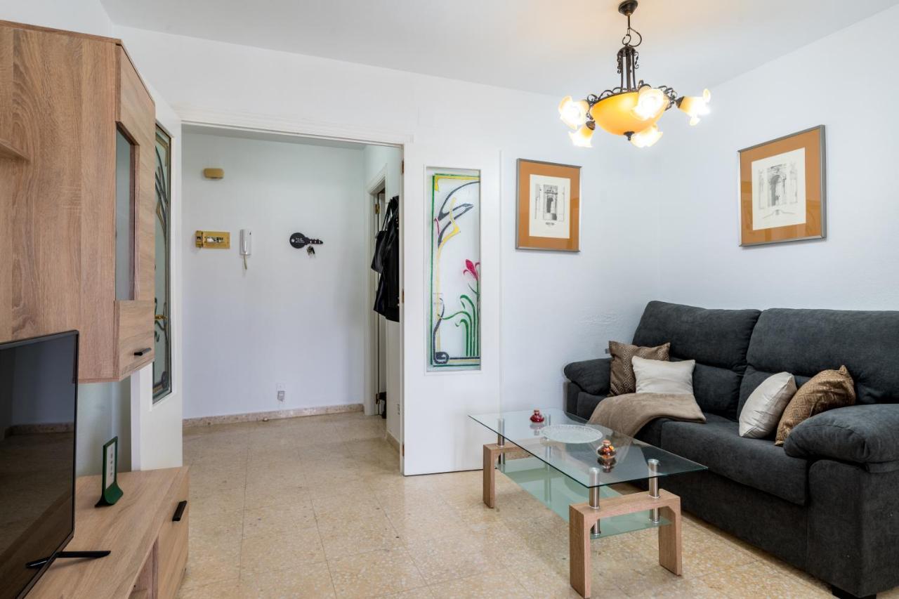 Piso 3 Dormitorios Hl Gines A 10" De Sevilla, A 20" Del Aeropuerto De Sevilla מראה חיצוני תמונה