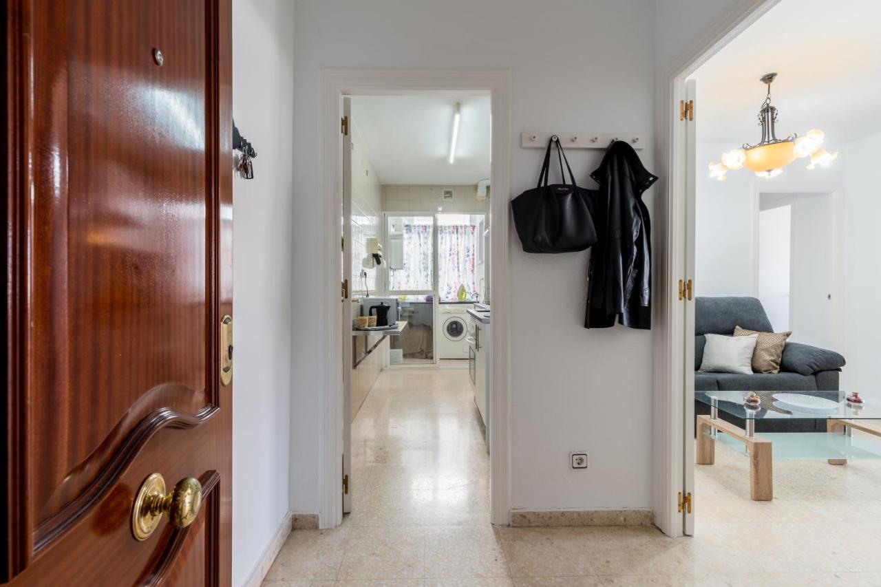 Piso 3 Dormitorios Hl Gines A 10" De Sevilla, A 20" Del Aeropuerto De Sevilla מראה חיצוני תמונה