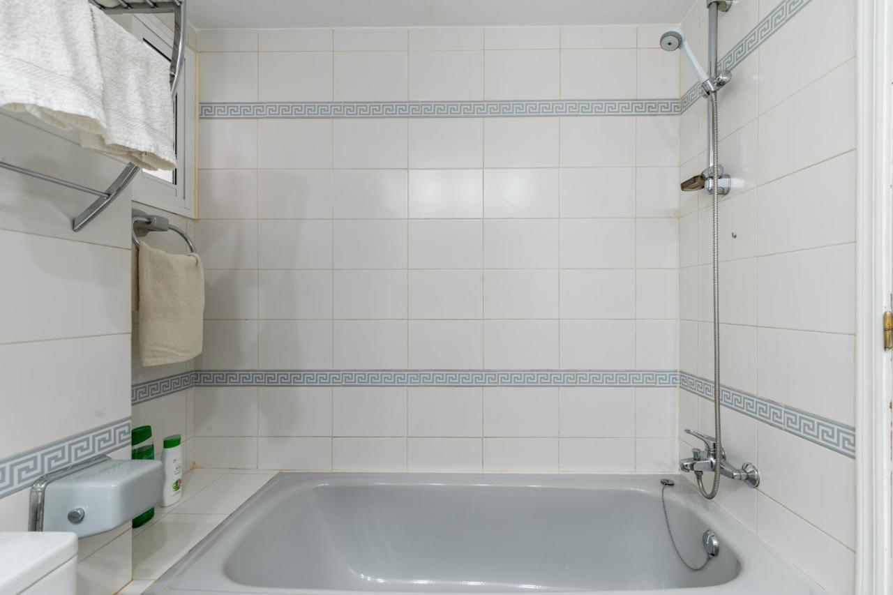 Piso 3 Dormitorios Hl Gines A 10" De Sevilla, A 20" Del Aeropuerto De Sevilla מראה חיצוני תמונה